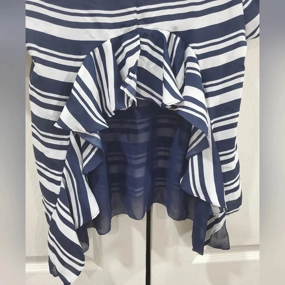 Anthropologie Maeve Stripe Apropos Top M Drapey Sides Pinked Edges Fluttery Hem - Picture 4 of 8